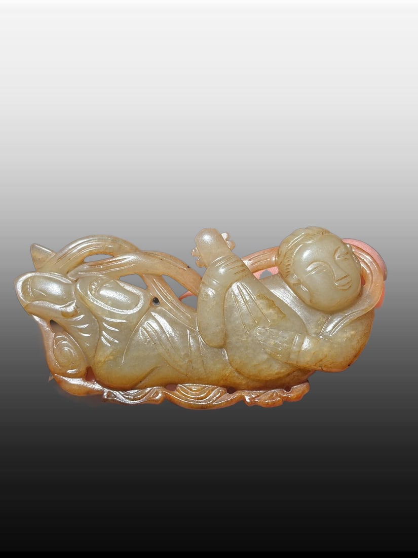 A Exquisite Hotan Jade Figures Pendant: A Exquisite Hotan Jade Figures Pendant,Qing Dynasty, China,Size:2.8inx1.4inx0.5in,Weight:32.2g 和田玉人形佩,中国清代