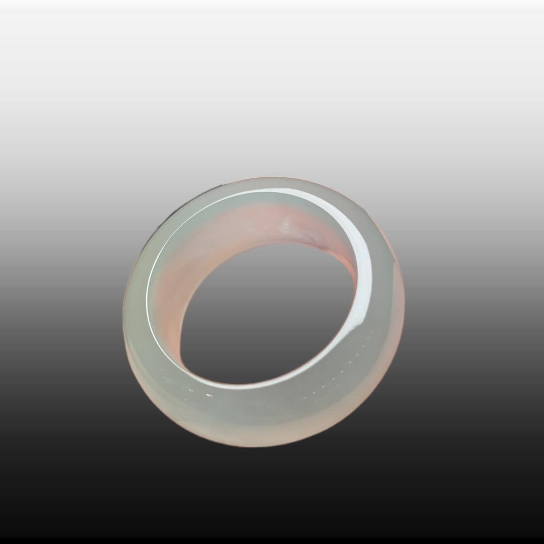 A Exquisite Jadeite Ring - 3