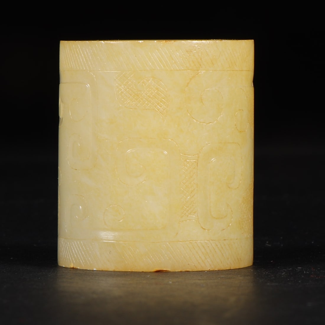 A Exquisite Gaogu Jade Auspicious Cloud Pattern Handheld Carving - 4