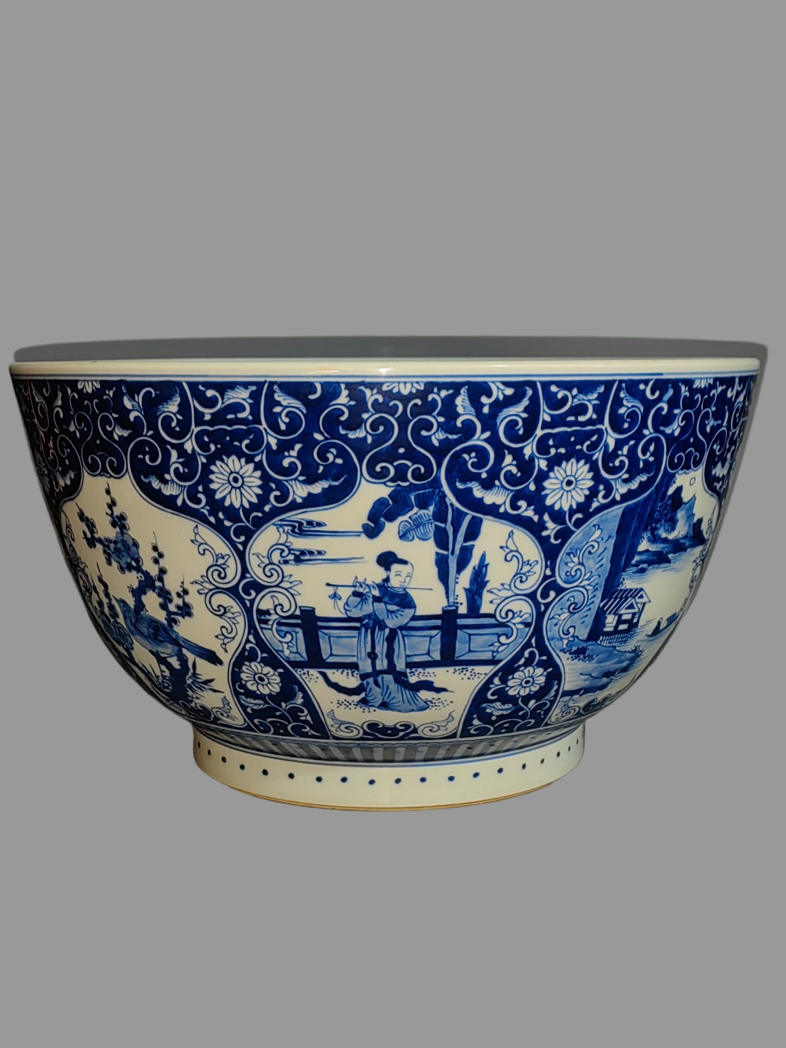 A Exquisite Blue and White Figures Pattern Bowl - 3