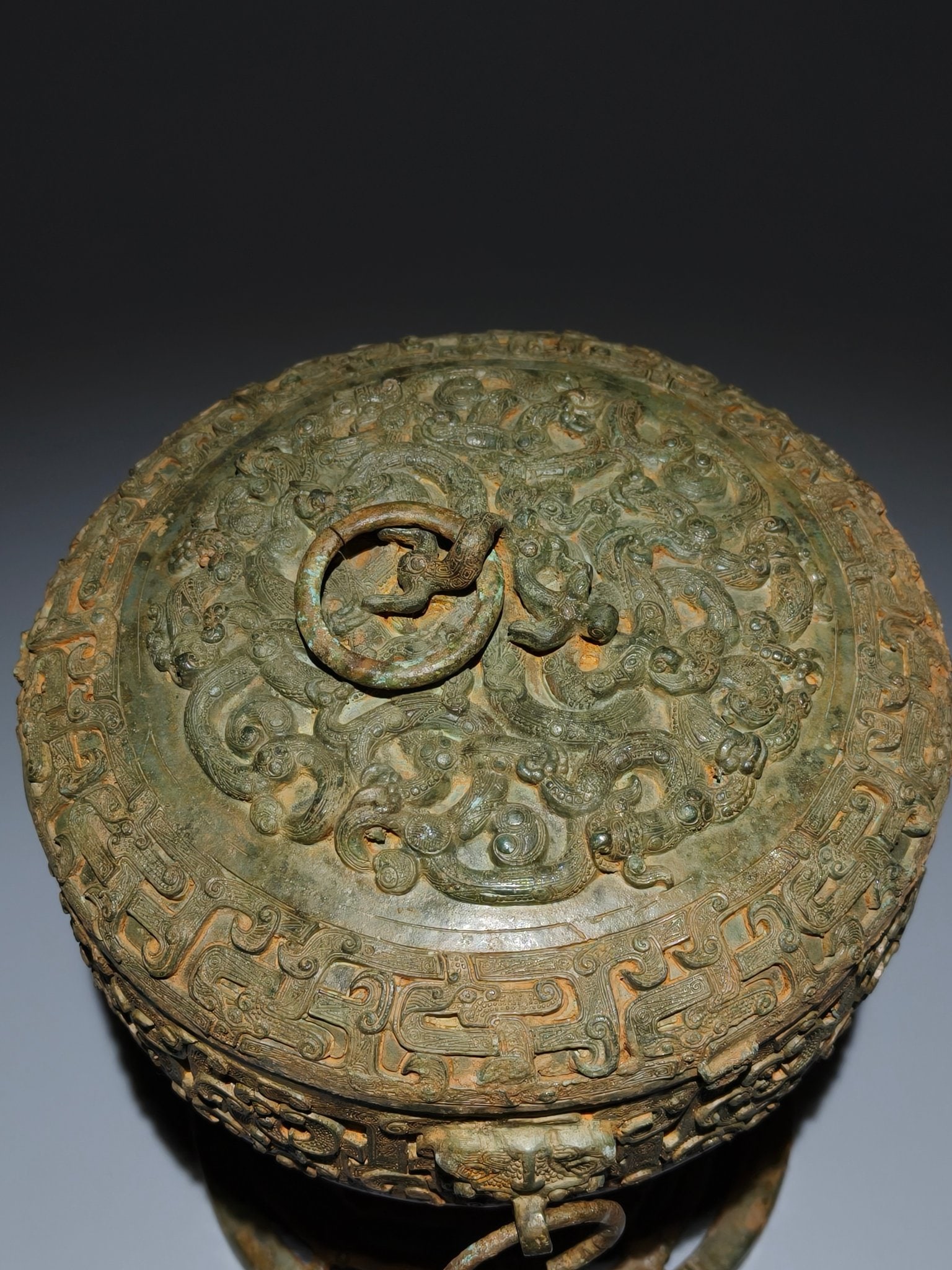 A Exquisite Bronze Coiled Dragon Pattern Jar - 5