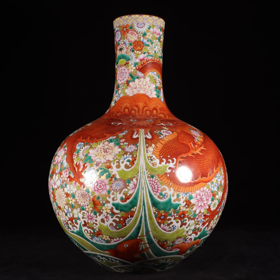 A Exquisite Enamel Iron-Red Dragon Pattern Vase (1 of 9)