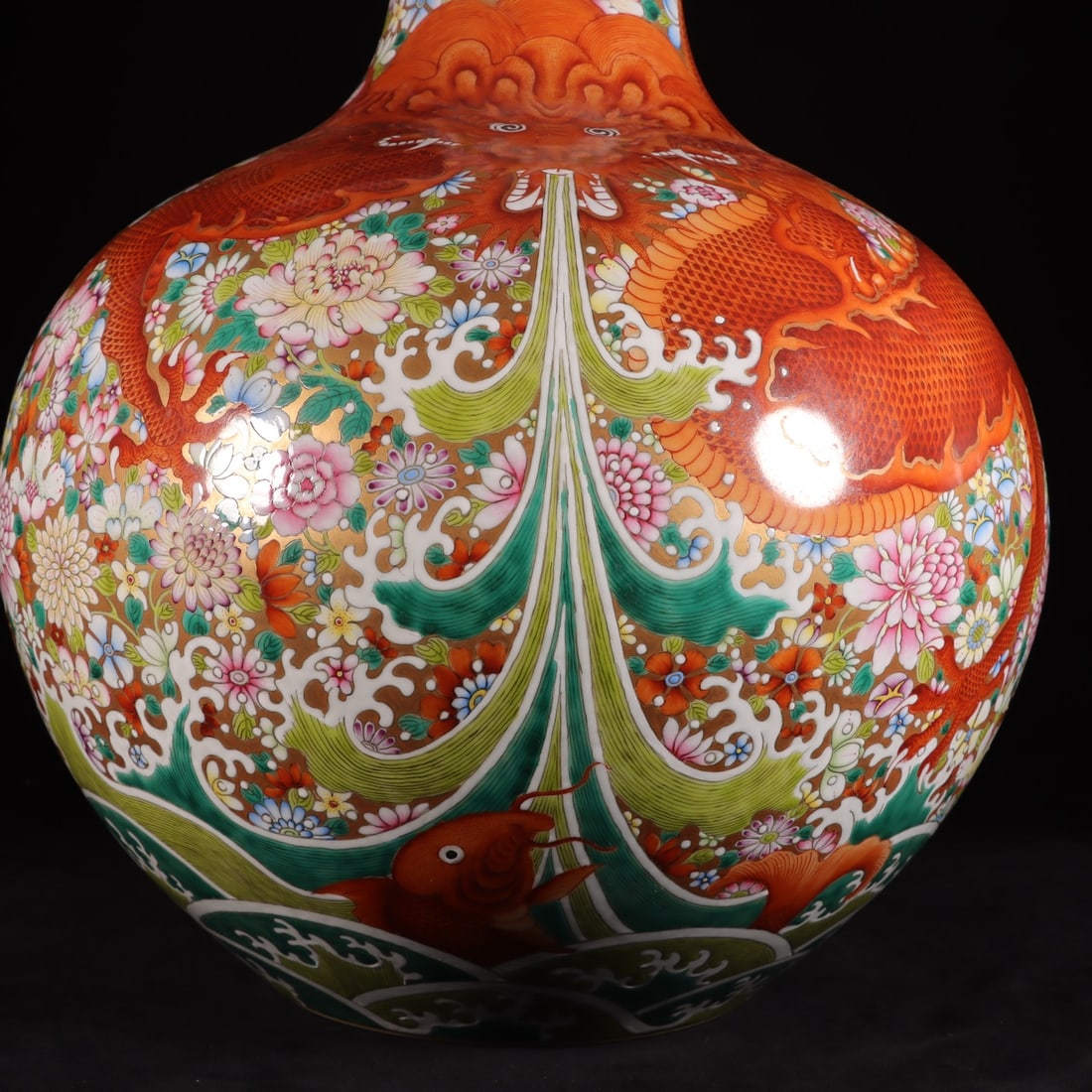A Exquisite Enamel Iron-Red Dragon Pattern Vase - 4