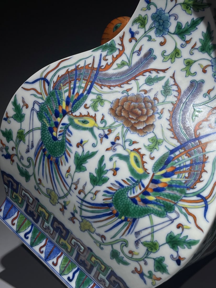 A Exquisite Doucai Phoenix Pattern Elephant-Ears Vase - 6