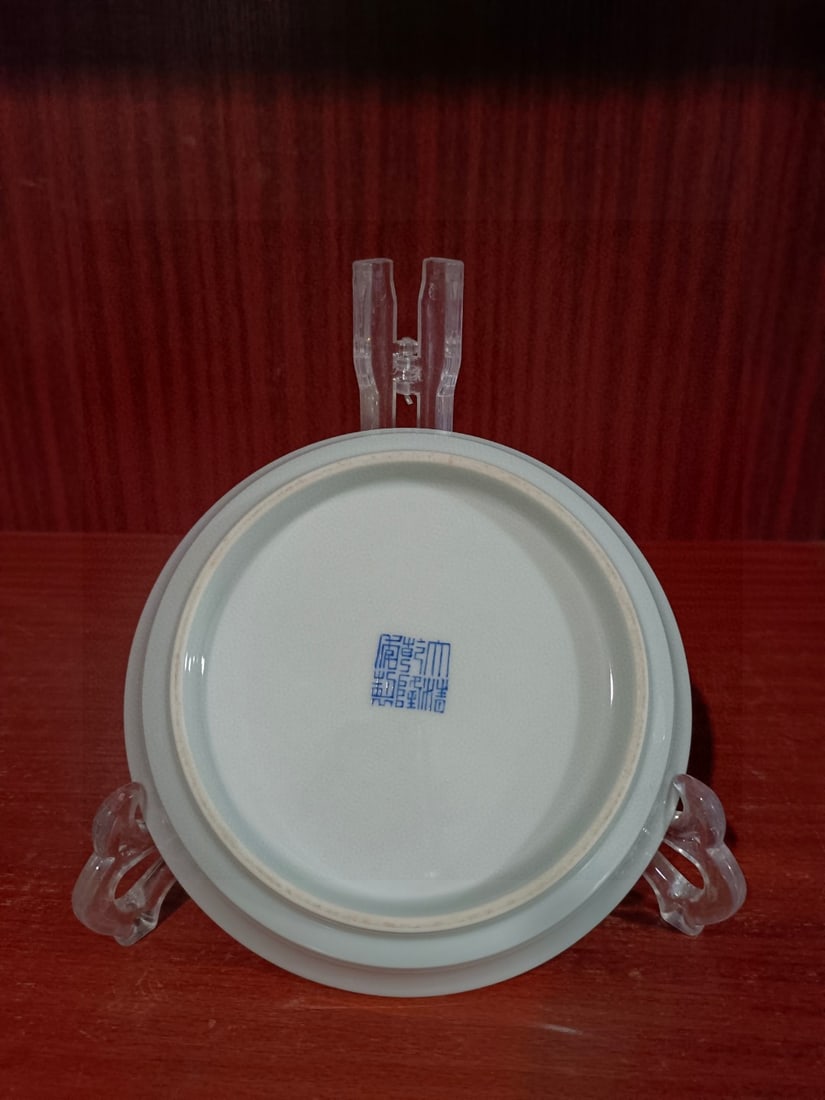 A Exquisite Famille-Rose Figures Pattern Plate - 8