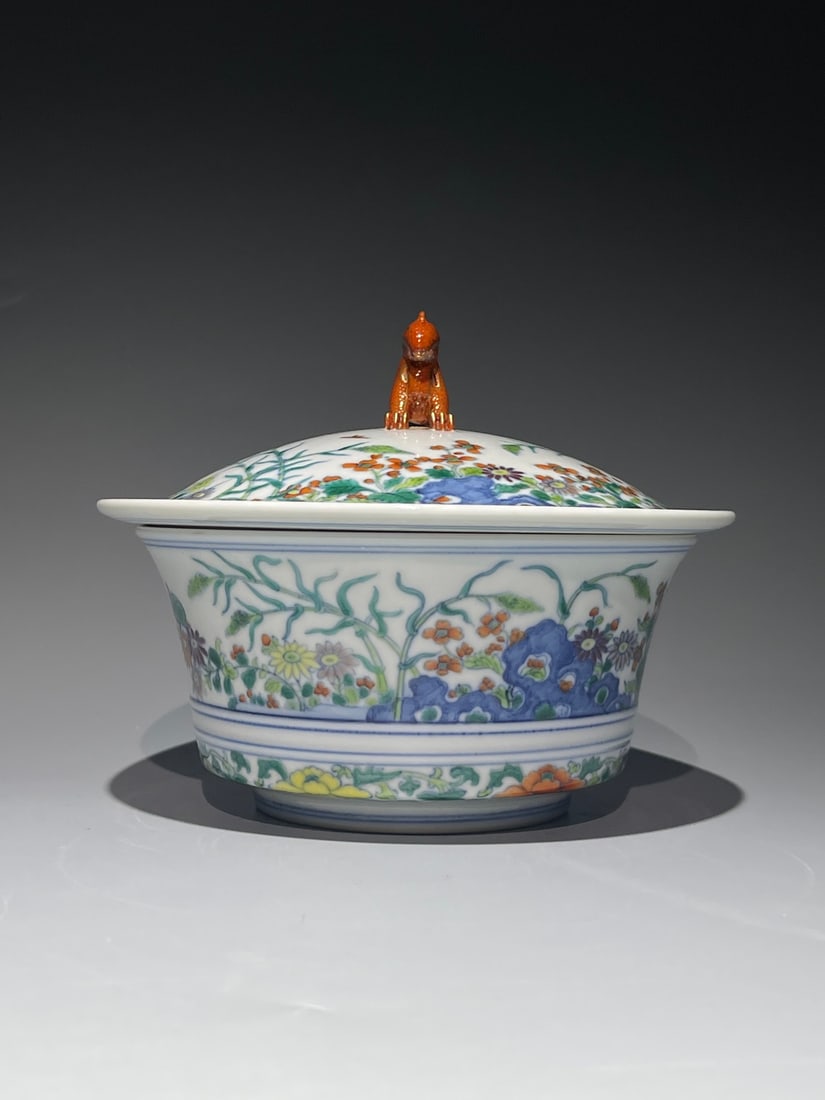 A Exquisite Doucai Flower Pattern Bowl: A Exquisite Doucai Flower Pattern Bowl,Qing Dynasty, China,Yongzheng Six-character Mark,Size:5inx6.3in 斗彩花卉纹碗,中国清代,雍正