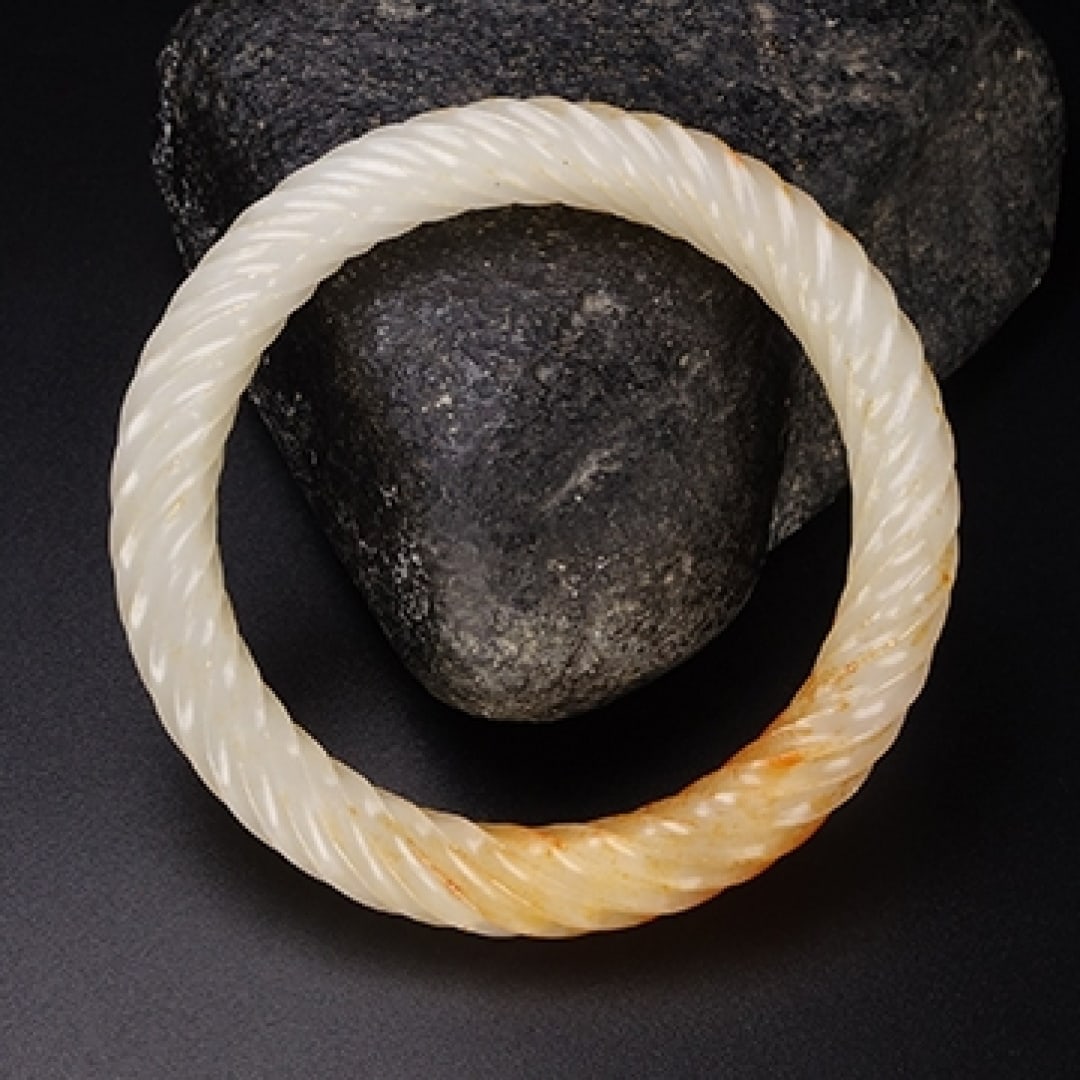 A Exquisite Hotan Jade Bracelets (1 of 8)