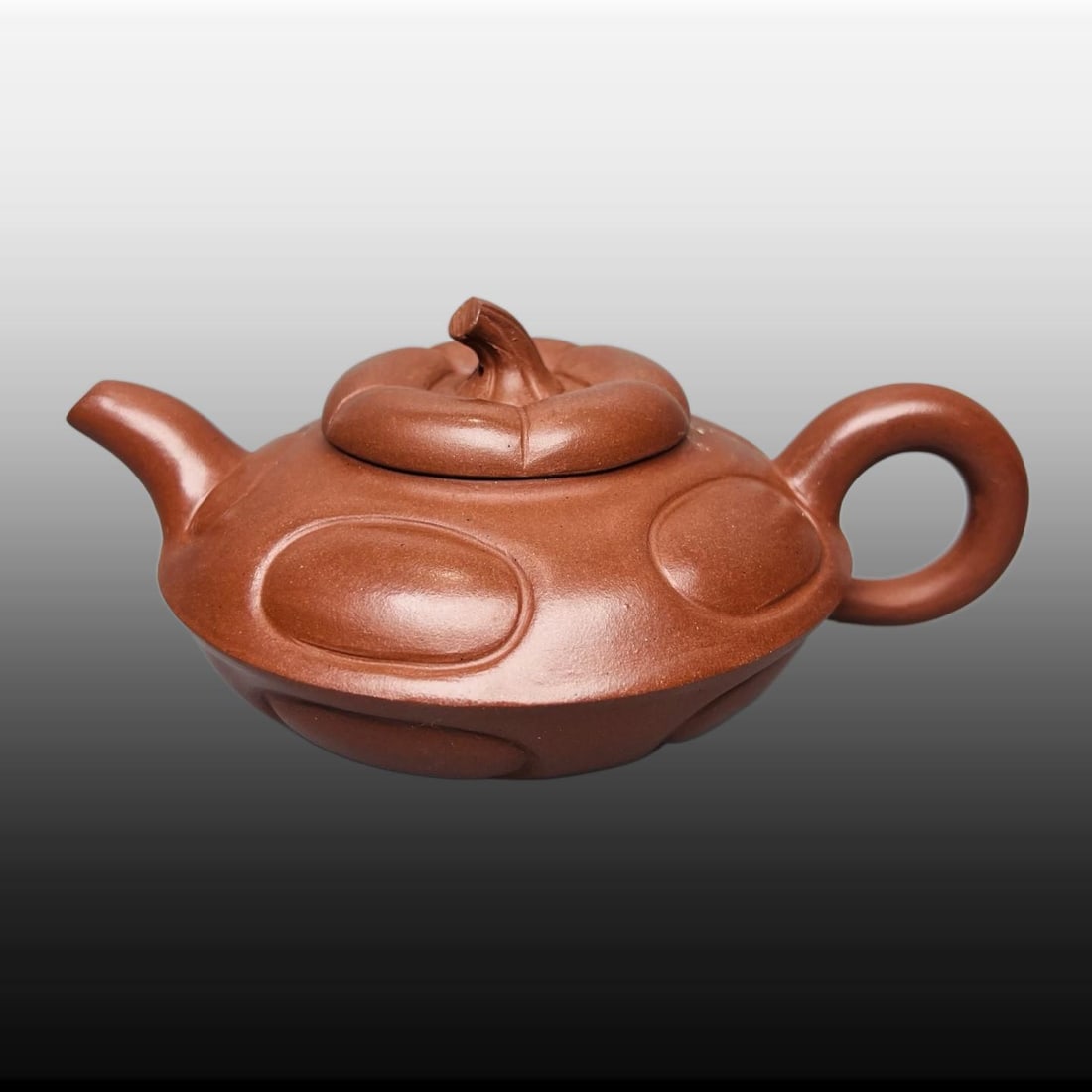 A Exquisite Purple Sands Melon and Fruit Teapot: A Exquisite Purple Sands Melon and Fruit Teapot,Republic of China,With Mark,Size:3inx4.7in 紫砂瓜果壶,民国,带款