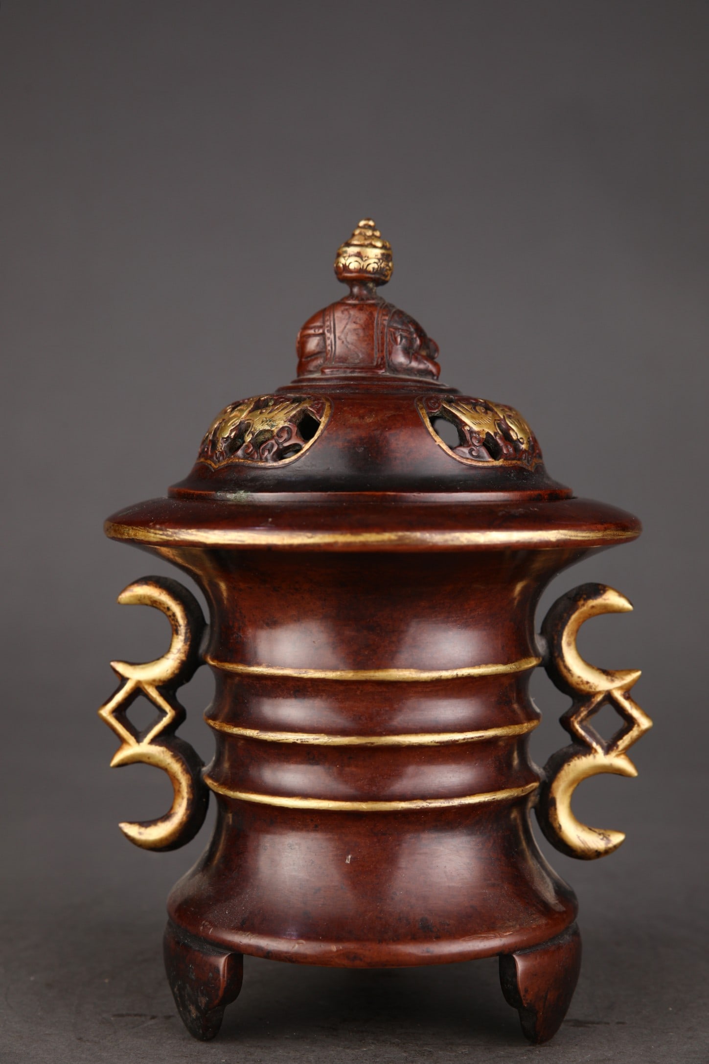 A Exquisite Gilt Bronze string pattern Censer - 3