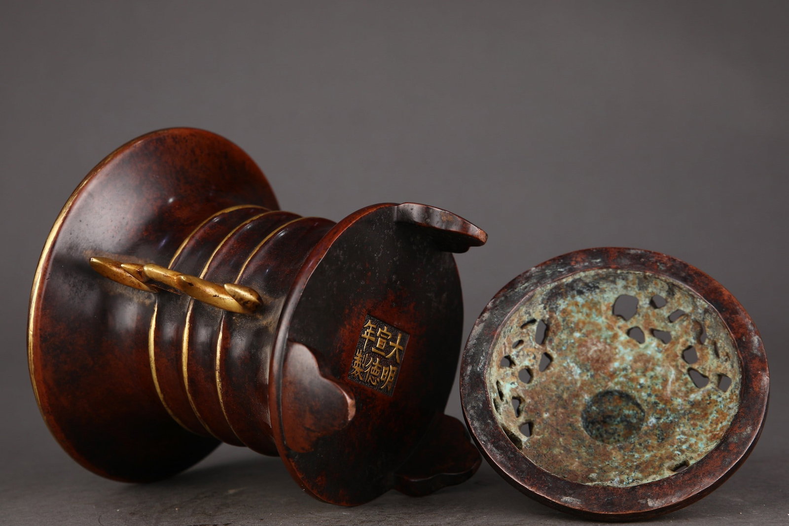 A Exquisite Gilt Bronze string pattern Censer - 7
