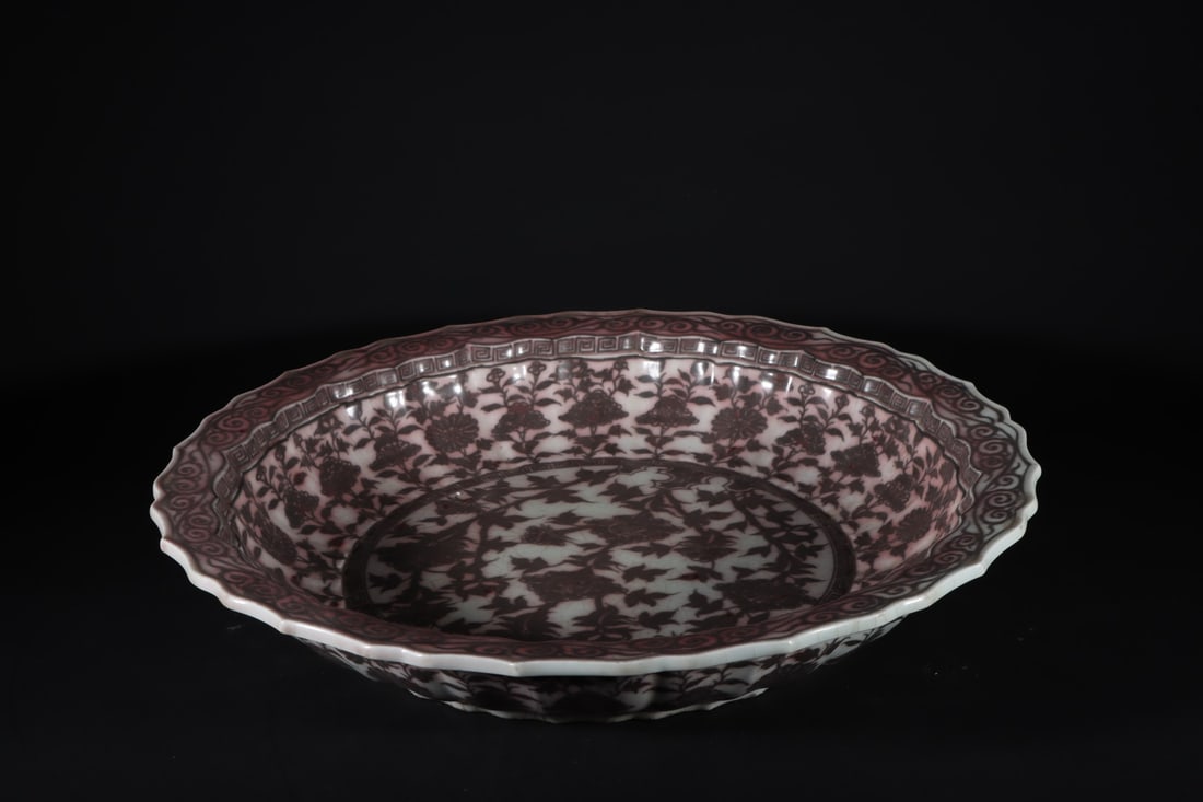 A Exquisite Underglaze-Red Flower Pattern Plate - 2