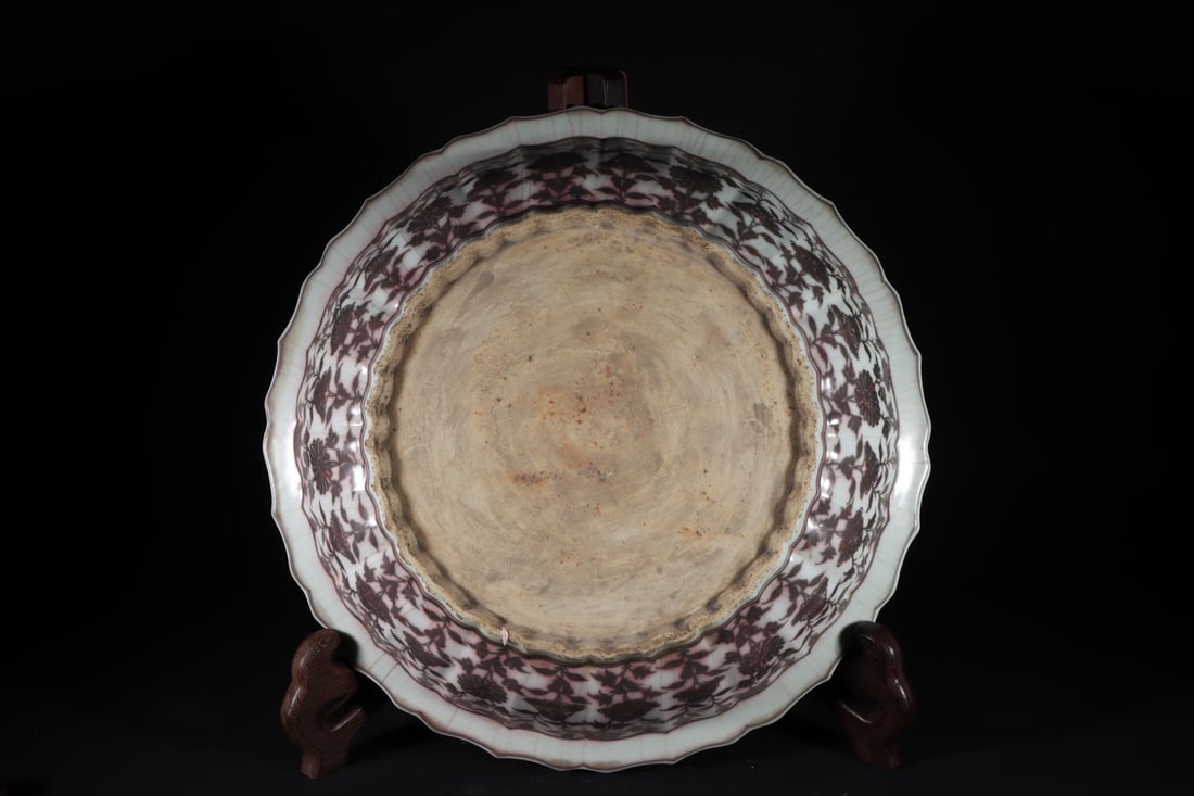 A Exquisite Underglaze-Red Flower Pattern Plate - 8