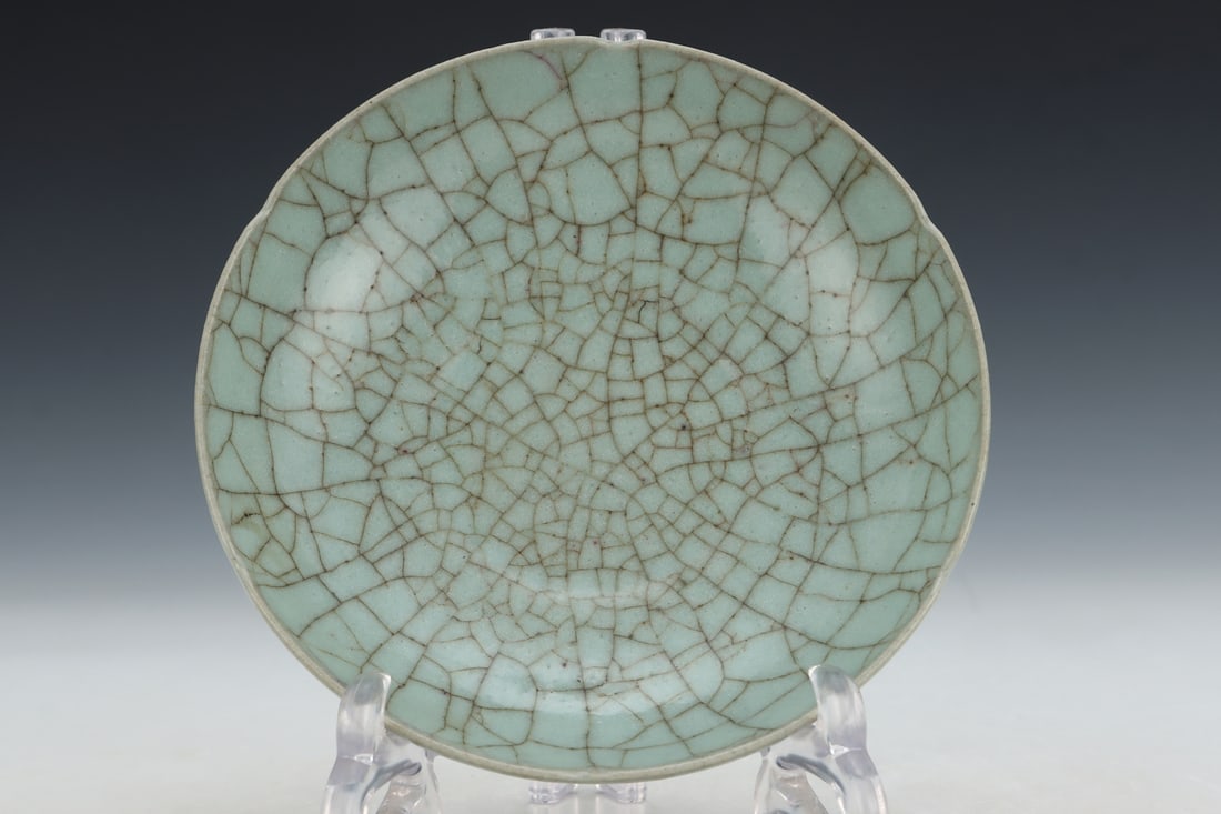 A Exquisite Guan yao Celadon Glazed Plate - 5