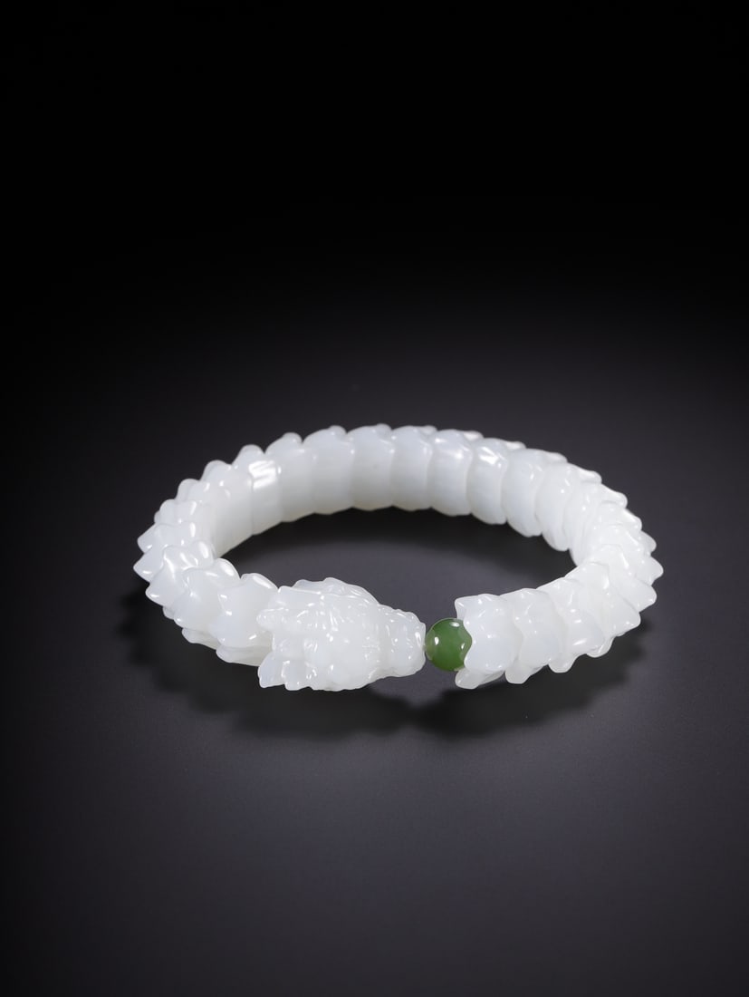A Exquisite Hotan White Jade Dragon Bone Bracelets - 2