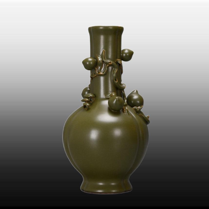 A Exquisite Teadust Glazed Peach Vase (1 of 9)