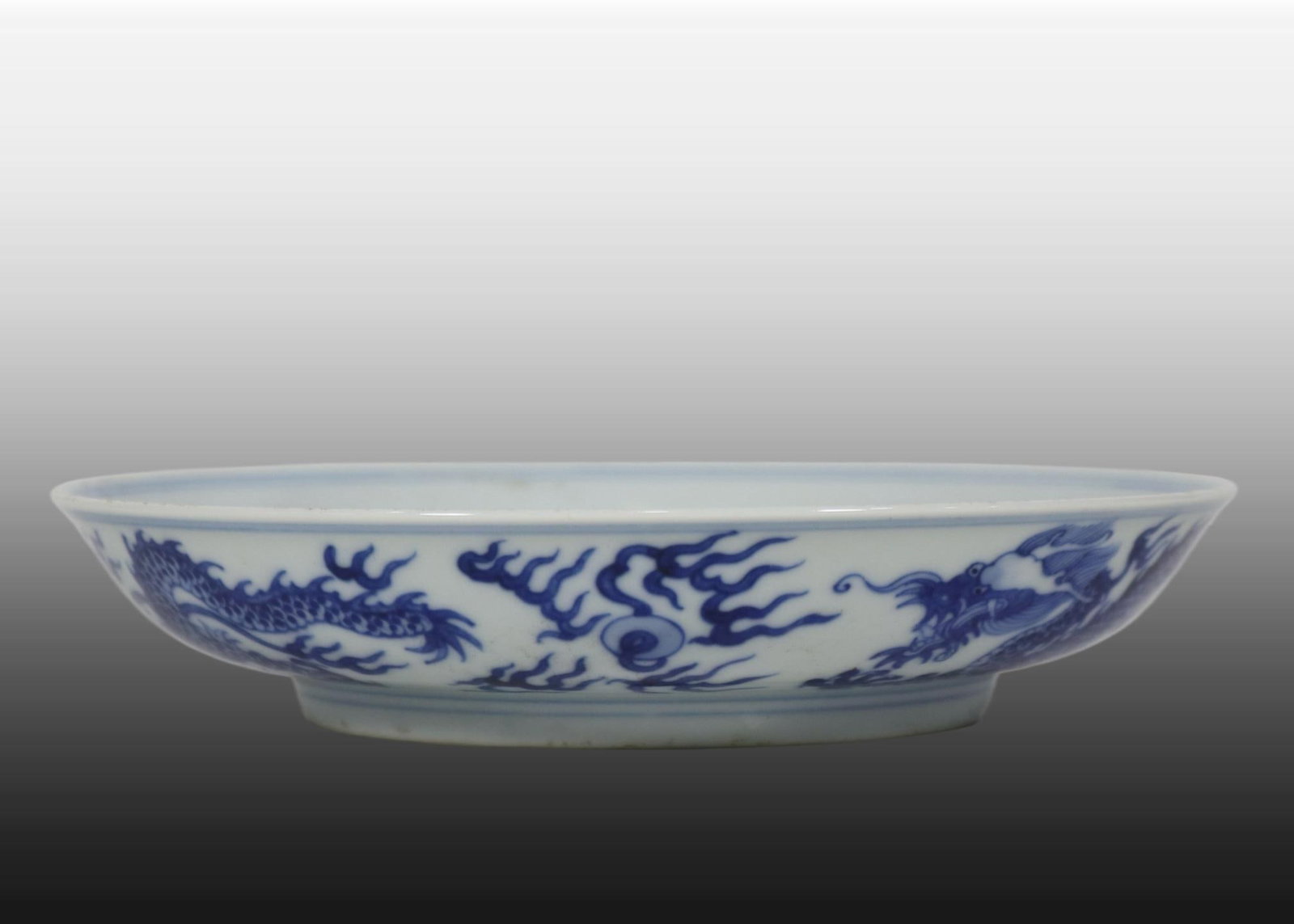 A Exquisite Blue and White Dragon Pattern Plate - 5