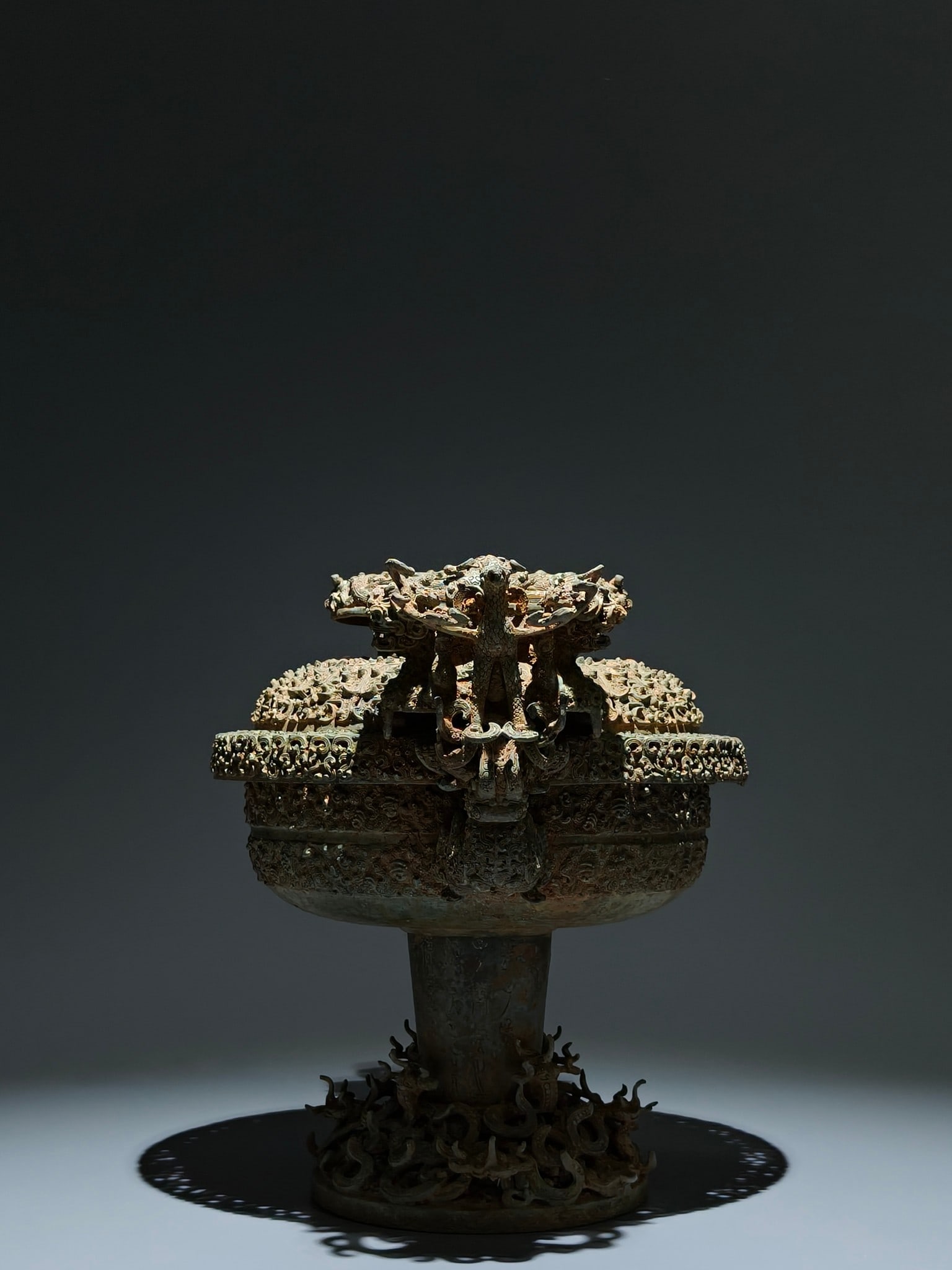 A Exquisite Bronze Dragon Pattern Jar - 4