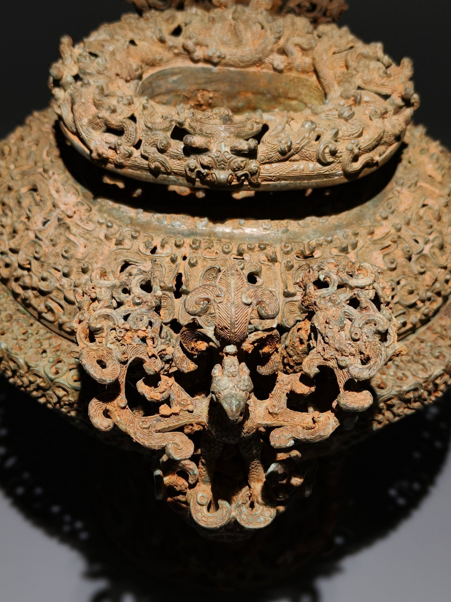 A Exquisite Bronze Dragon Pattern Jar - 5