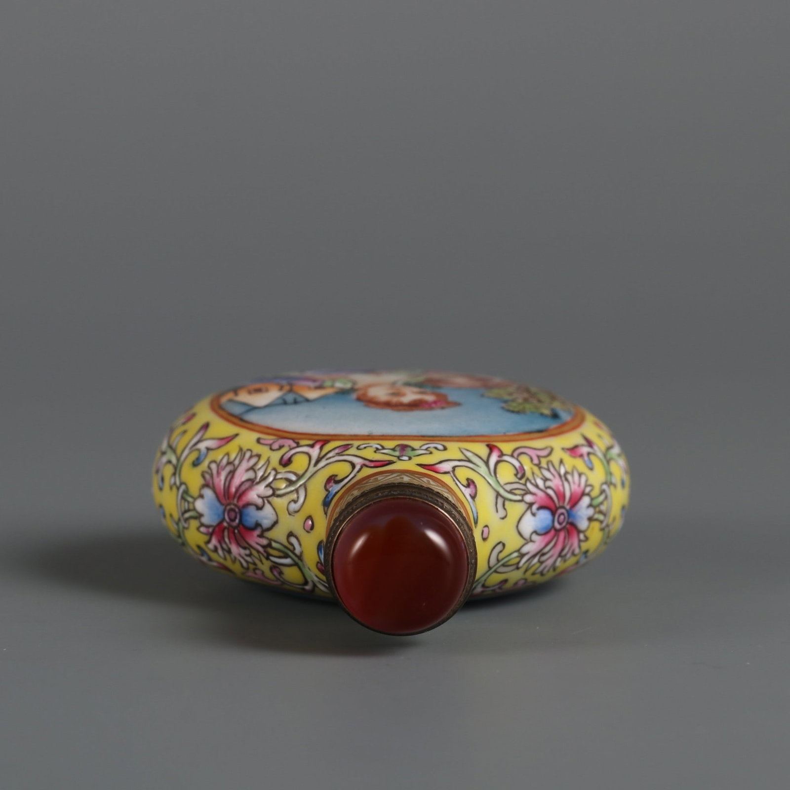A Exquisite Enamel Figures Pattern Snuff Bottle - 6