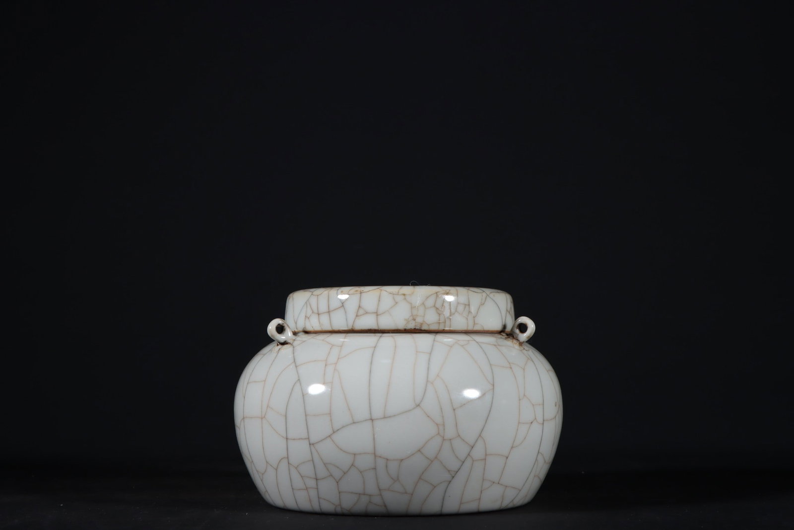 A Exquisite Ge Glaze Three Loop Handles Jar - 4