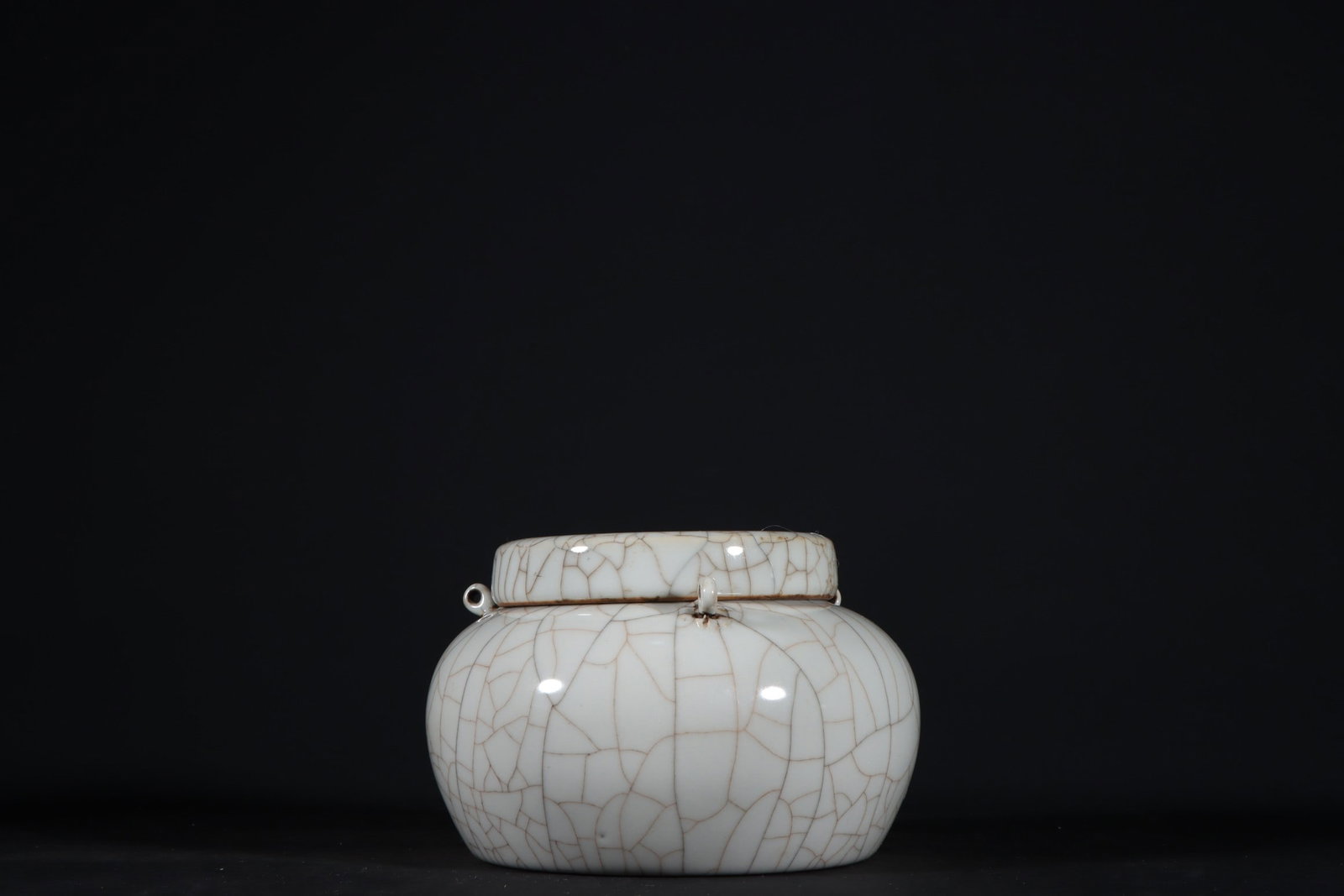 A Exquisite Ge Glaze Three Loop Handles Jar - 5