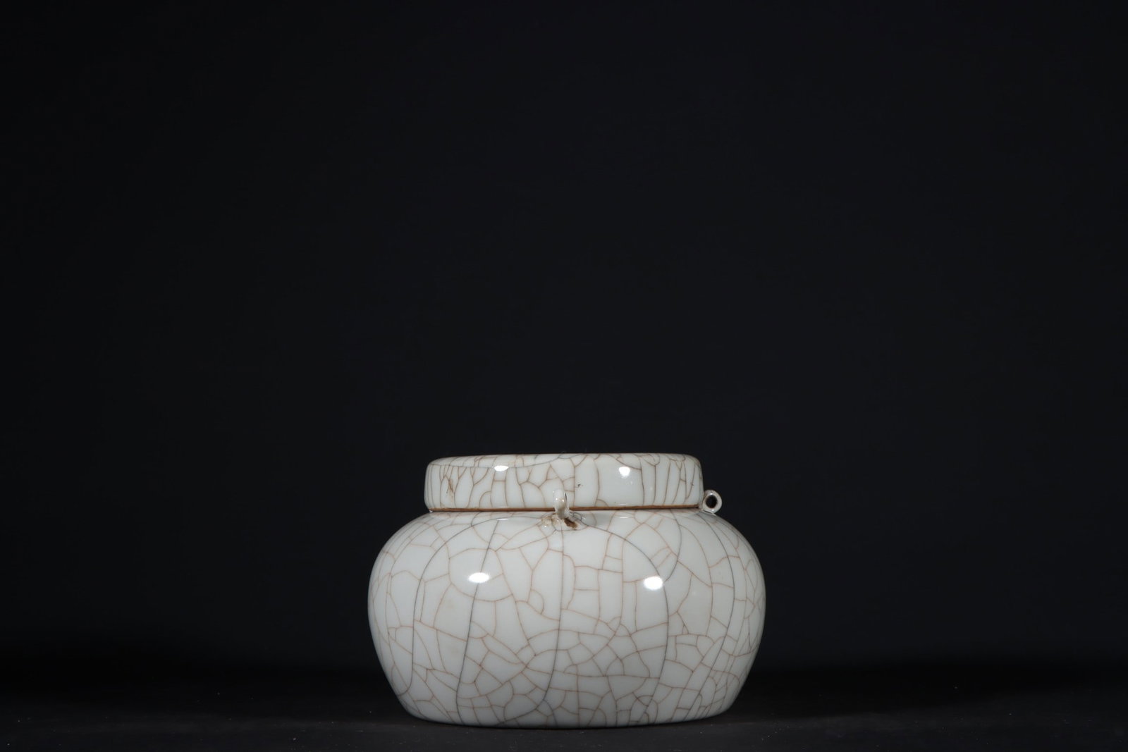 A Exquisite Ge Glaze Three Loop Handles Jar - 6