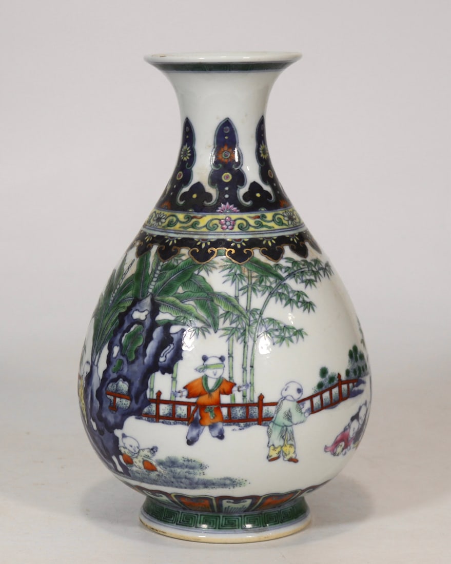 A Exquisite Doucai Figures Pattern Vase - 4