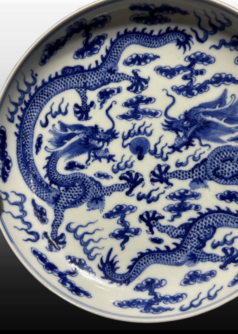 A Exquisite Blue and White Dragon Pattern Plate - 4