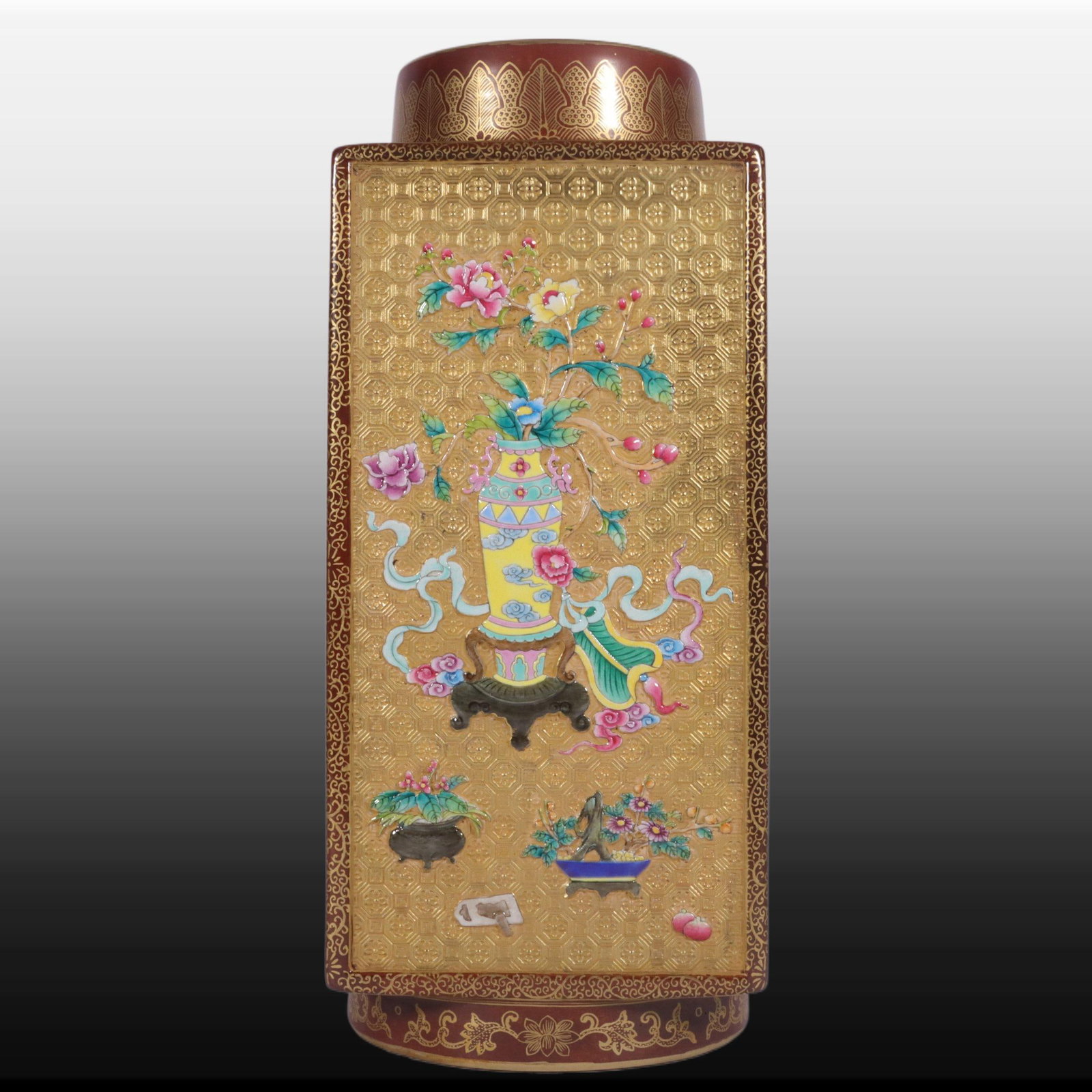 A Exquisite Enamel Carved Gold Ground Antique Pattern Vase: A Exquisite Enamel Carved Gold Ground Antique Pattern Vase,Qing Dynasty, China,Qianlong Six-character Mark,Size:11.2inx4.6in 珐琅彩雕刻金地博古