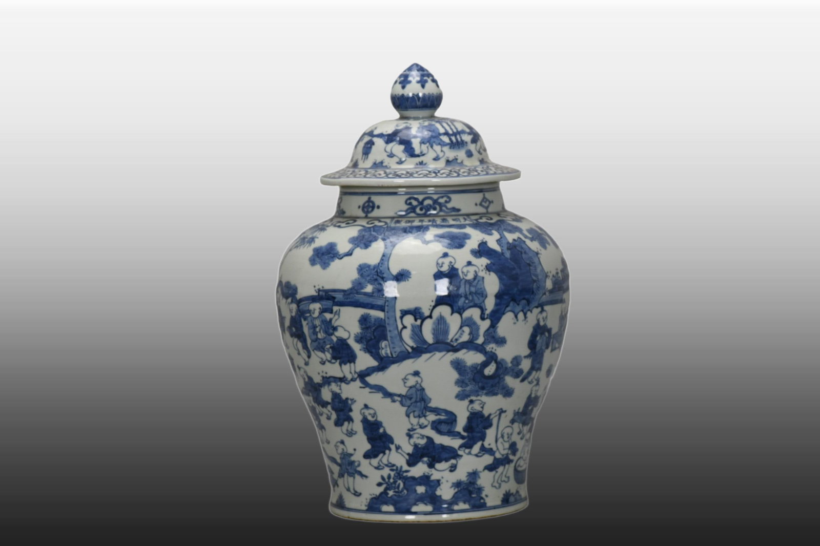 A Exquisite Blue and White Figures Pattern Jar: A Exquisite Blue and White Figures Pattern Jar,Ming Dynasty, China,Jiajing Six-character Mark,Size:18.5inx11.8inx8.3in 青花人物纹罐,中国明代