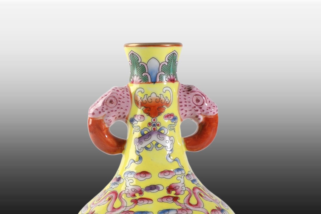 A Exquisite Enamel Elephant-Ears Flower Pattern Vase - 4