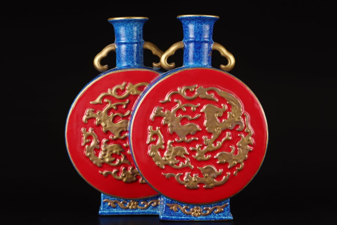 A Exquisite Ji Blue Glazed Painted Gold Dragon Pattern Vase: A Exquisite Ji Blue Glazed Painted Gold Dragon Pattern Vase,Qing Dynasty, China,Qianlong Six-character Mark,Size:6.5inx6.5in 霁蓝釉描金龙纹瓶,中&#