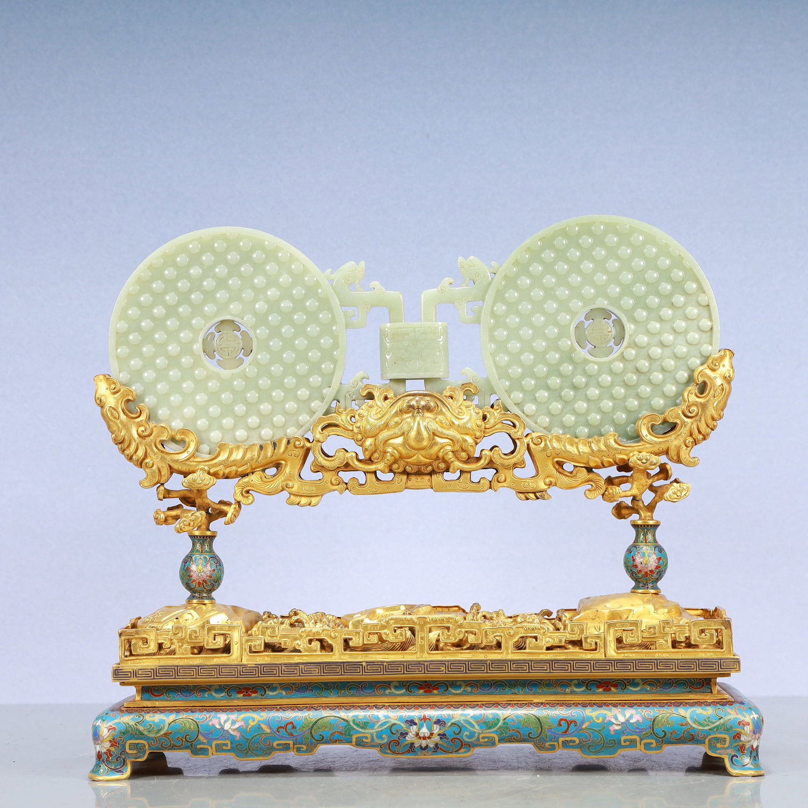 A Exquisite Cloisonne Lotus Pattern Ornament: A Exquisite Cloisonne Lotus Pattern Ornament Qing Dynasty, China Qianlong Four-character Mark Size:14.6inx5.5inx12.2in景泰蓝缠枝莲纹摆件