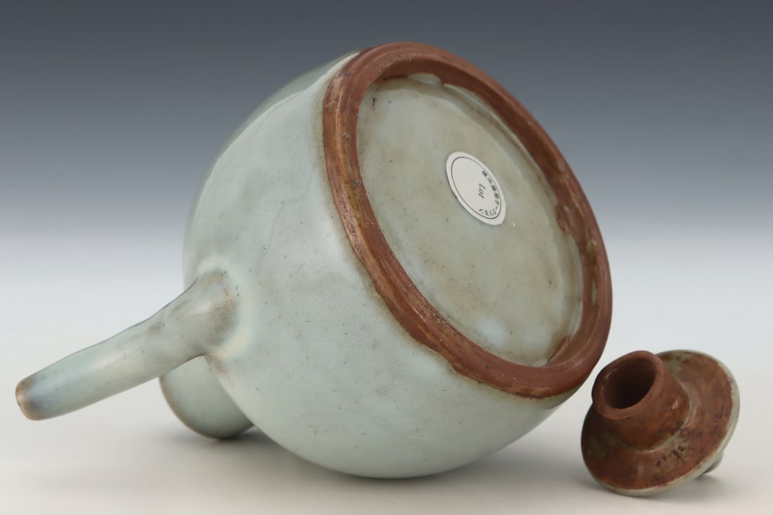 An Exquisite Jun yao Ewer - 8