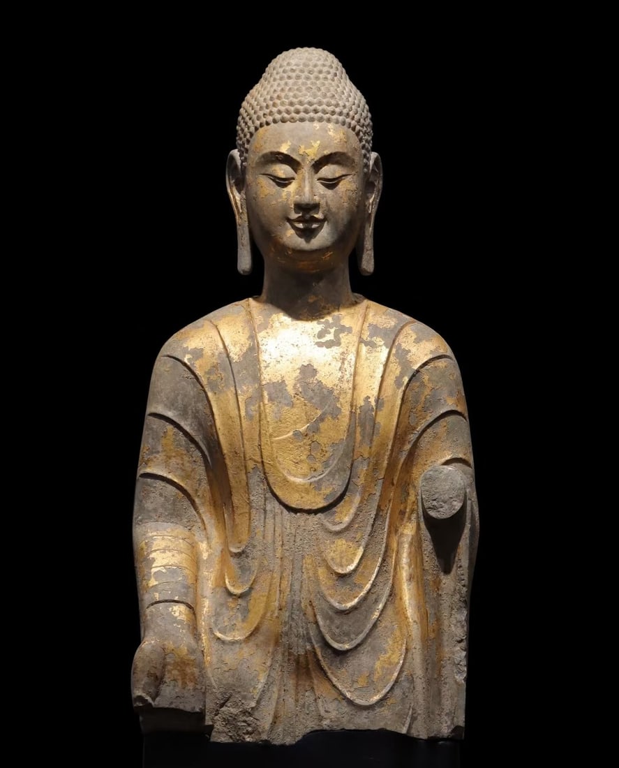 An Exquisite Limestone Buddha Statue: An Exquisite Limestone Buddha Statue N.Qi , China Size:27.6in青石满贴金佛造像 中国北齐Size:70cm