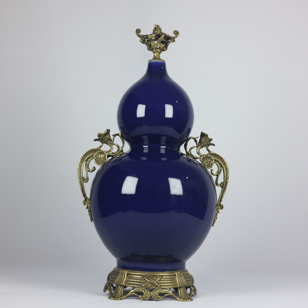 A Huge Ji Blue Glazed Inlaid Bronze Double-Ears Gourd-Shaped Vase (1 of 9)