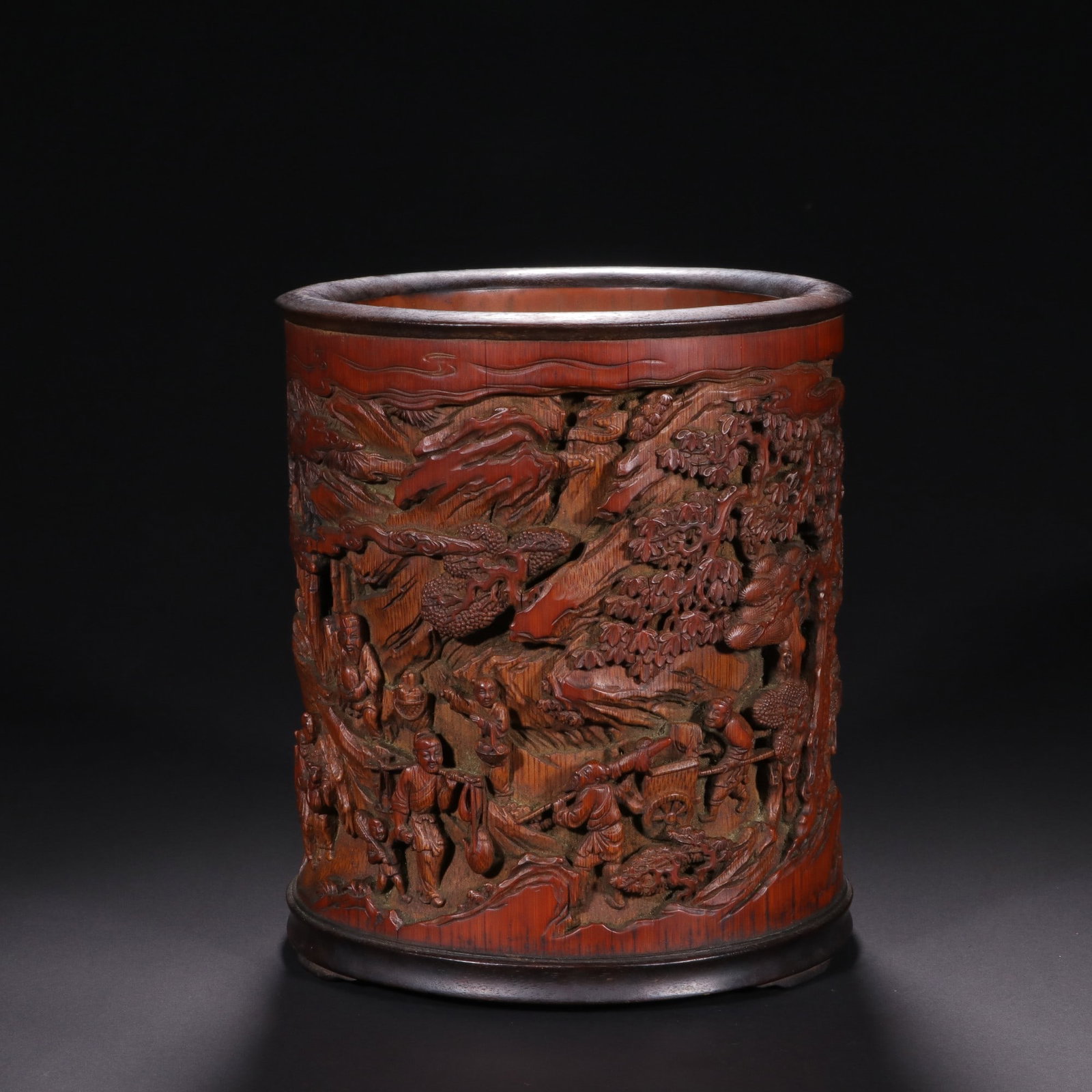 An Exquisite Bamboo Character and Story Pattern Tripod Brush Pot: An Exquisite Bamboo Character and Story Pattern Tripod Brush Pot,Qing