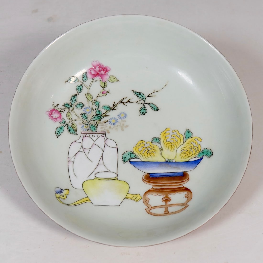 An Exquisite Ruby Red-Ground Enamel Flower and Fruit Pattern Plate: An Exquisite Ruby Red-Ground Enamel Flower and Fruit Pattern Plate,Qing Dynasty,China,Qianlong Four-character Mark,Size:1.8inx7in珊瑚红地珐琅彩花果