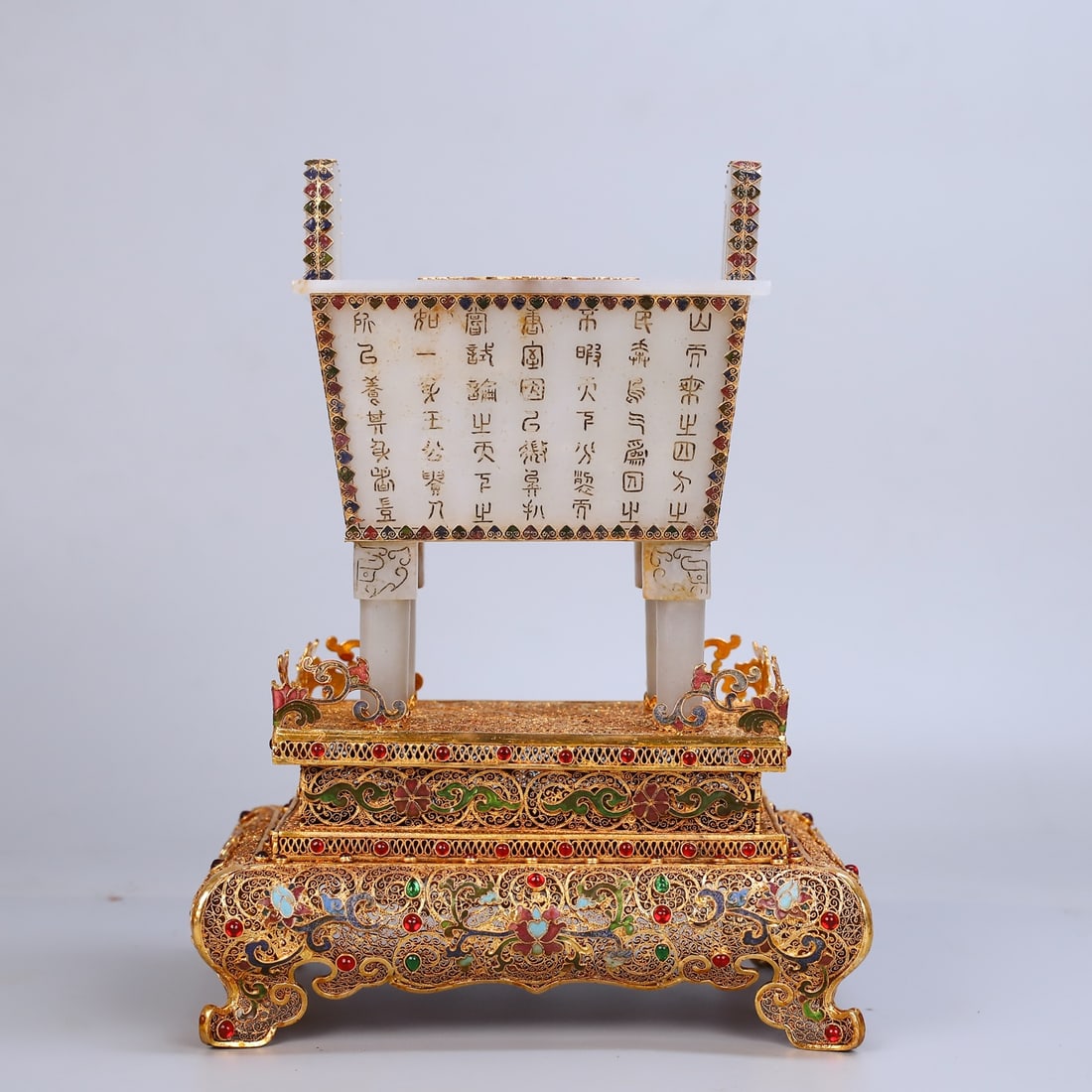 An Exquisite Filigree and Gilding Inlaid White Jade Poem Double-Ears Four Legs Censer,Inlaid Gems: An Exquisite Filigree and Gilding Inlaid White Jade Poem Double-Ears Four Legs Censer,Inlaid Gems,Qing Dynasty,China,Qianlong Four-character Mark,Size:11inx8.3in,Weight:1565g花丝鎏&#