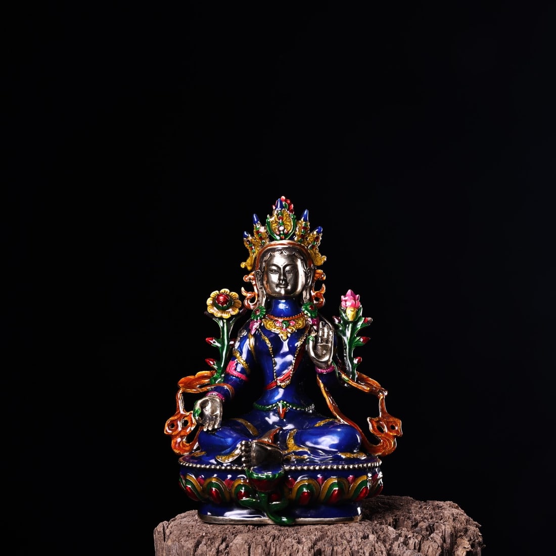 A Solemn Cloisonne Statue of Tara: A Solemn Cloisonne Statue of Tara,Qing Dynasty, China,Size:8.3inx5.9in,Weight:1100g景泰蓝度母像,中国清代,Size:21cmx15cm,Weight:1100g