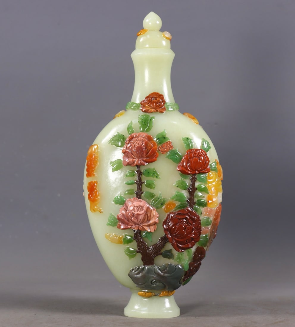 An Exquisite White Jade Inlaid Gems Flower Pattern Vase (1 of 9)