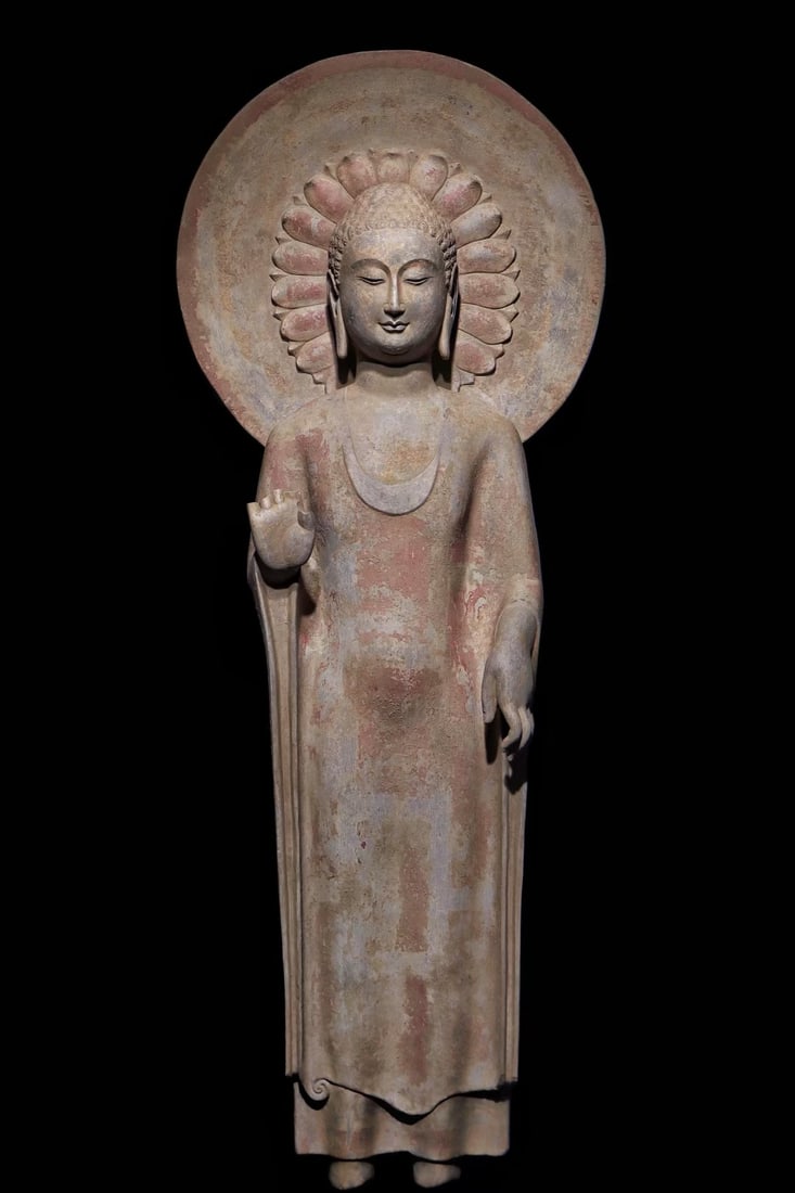 An Exquisite Limestone Painted Color Buddha Statue: An Exquisite Limestone Painted Color Buddha Statue N.Qi , China Size:36.2in青石彩绘佛像 中国北齐Size:92cm