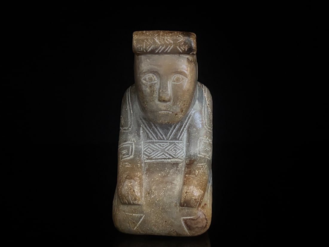 An Exquisite White Jade Figure Ornament (1 of 9)