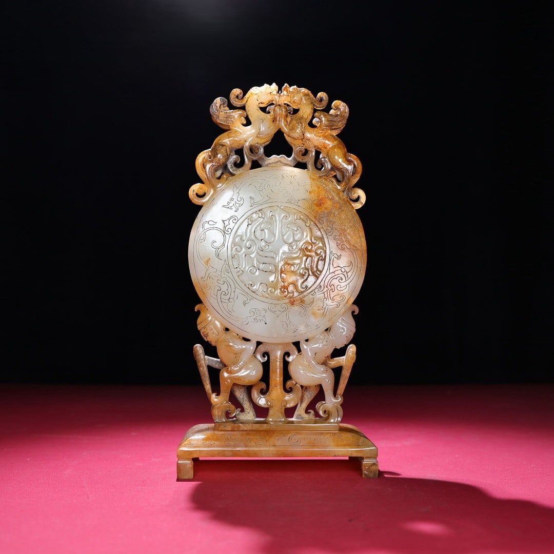 An Exquisite White Jade Beast-Face Auspicious Beast Pattern Ornament: An Exquisite White Jade Beast-Face Auspicious Beast Pattern Ornament,Qing Dynasty,China,Size:10.6inx5.1inx2.2in,Weight:1335g白玉兽面瑞兽纹摆件,