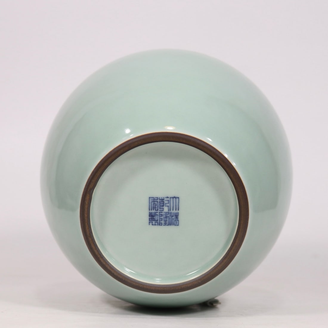 An Exquisite Celadon Glazed Cover Jar - 6