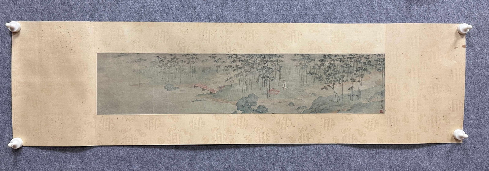 A Chinese Ink Painting of Landscape and Figure on Silk,Wu Hufan: A Chinese Ink Painting of Landscape and Figure on Silk,Wu HufanSize:(Without frame)31.9inx7.1in一幅中国水墨绢本山水人物画,