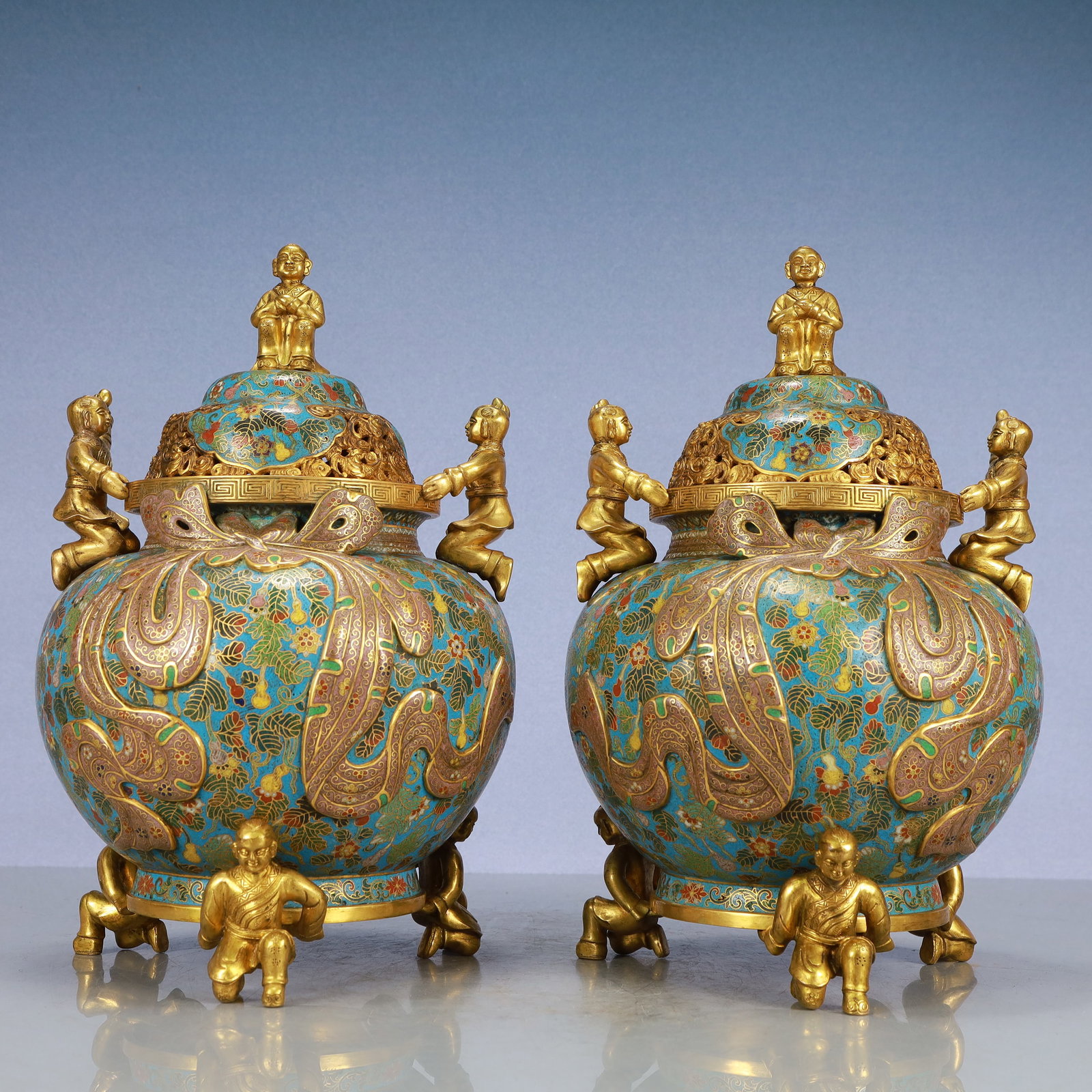 A Exquisite A pair of Cloisonne Flower and Fruit Pattern Double-Ears and Tripod Censer: A Exquisite A pair of Cloisonne Flower and Fruit Pattern Double-Ears and Tripod Censer Qing Dynasty, China Size::8.3inx7.3inx13.8in Weight:7800g一对景泰蓝花果