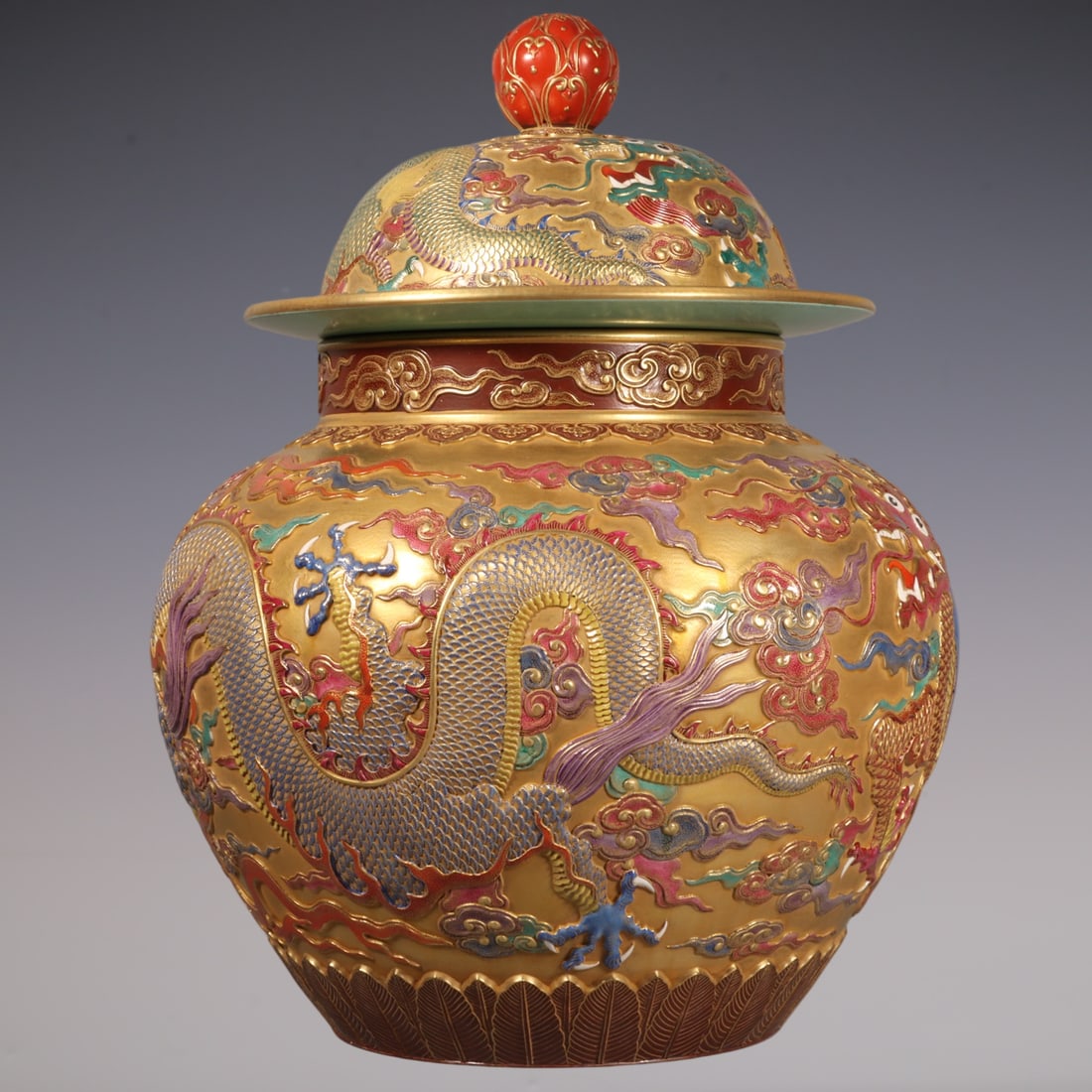 An Exquisite Enamel Dragon Pattern Jar - 7