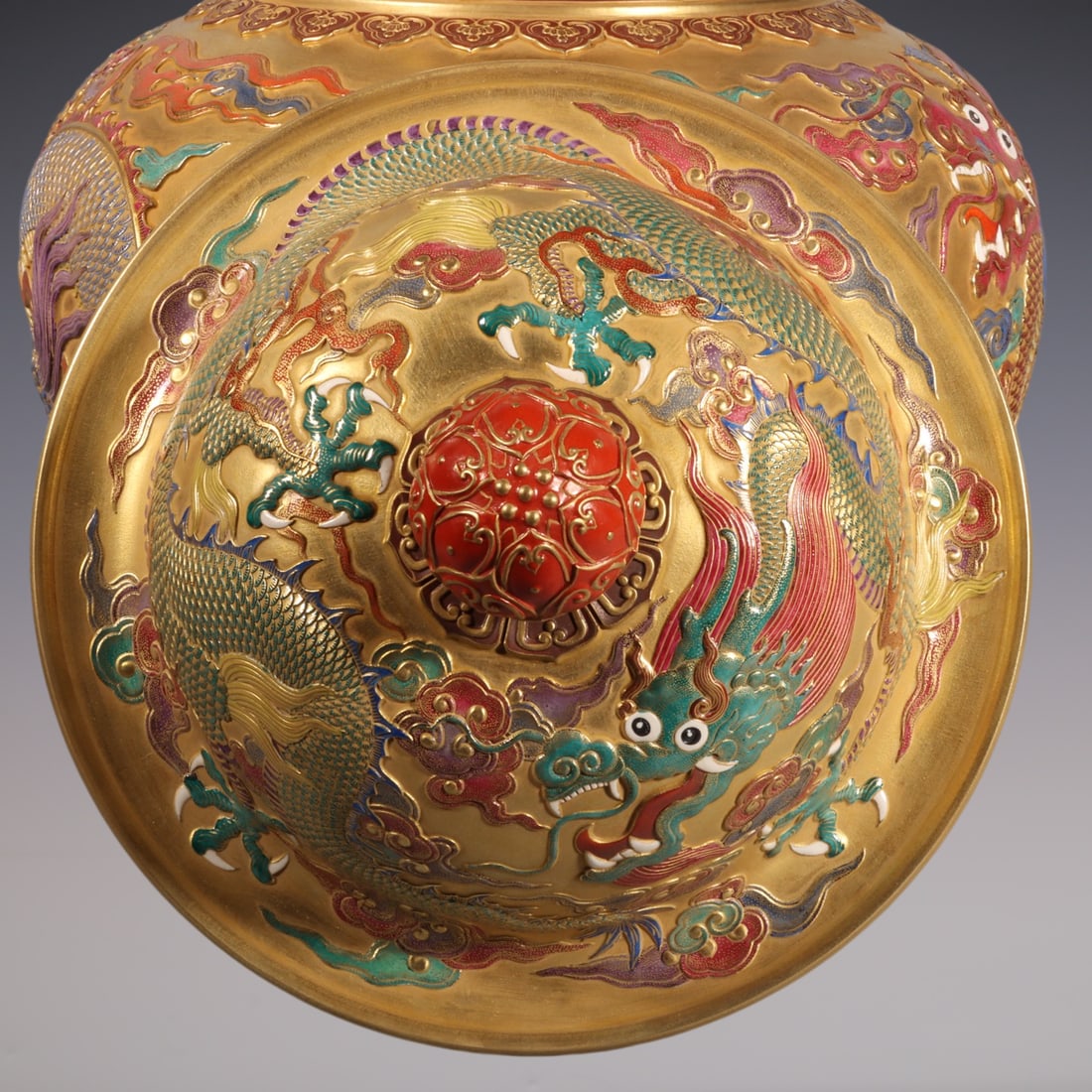 An Exquisite Enamel Dragon Pattern Jar - 8