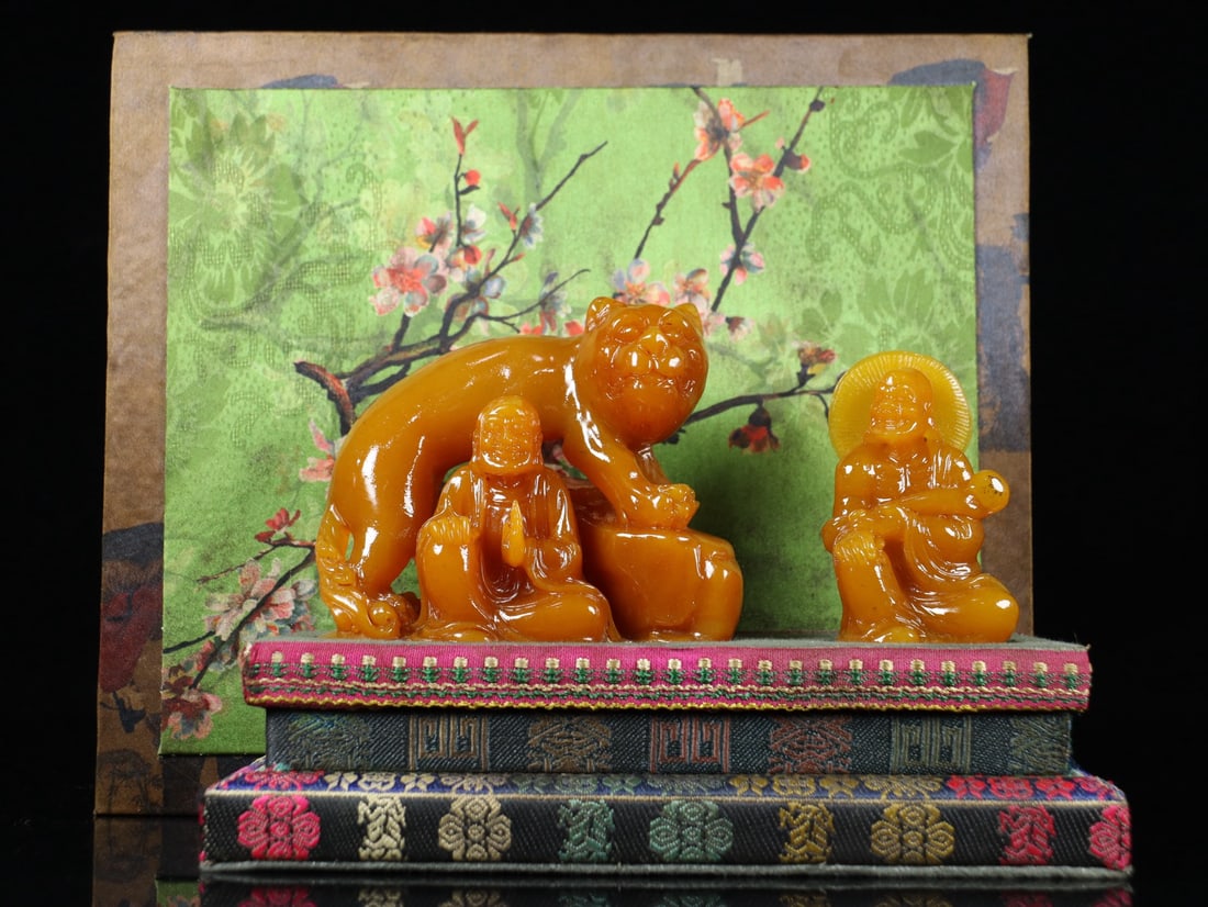 A Set of Fine Tianhuang Stone Figure Ornaments: A Set of Fine Tianhuang Stone Figure Ornaments,Qing Dynasty, China,Shixiang